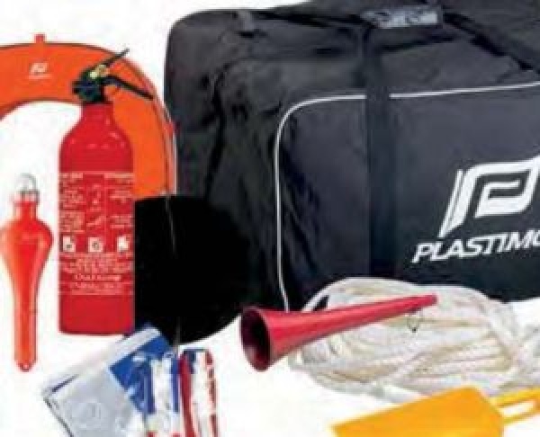 Plastimo BAG WITH SAFETY EQUIPMENT 4P <=2 NM